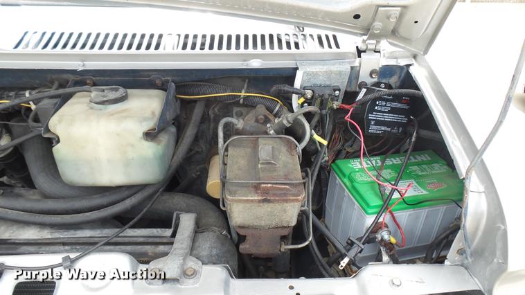 image for item DA7939 1986 Chevrolet G30 utility van