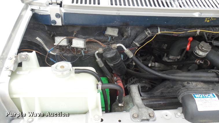 image for item DA7939 1986 Chevrolet G30 utility van