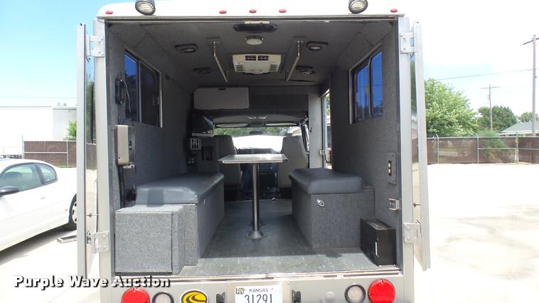 image for item DA7939 1986 Chevrolet G30 utility van