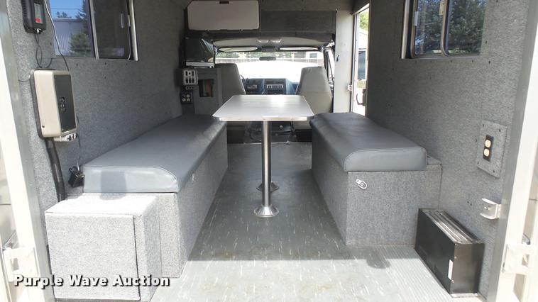 image for item DA7939 1986 Chevrolet G30 utility van