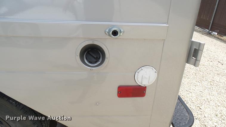 image for item DA7939 1986 Chevrolet G30 utility van