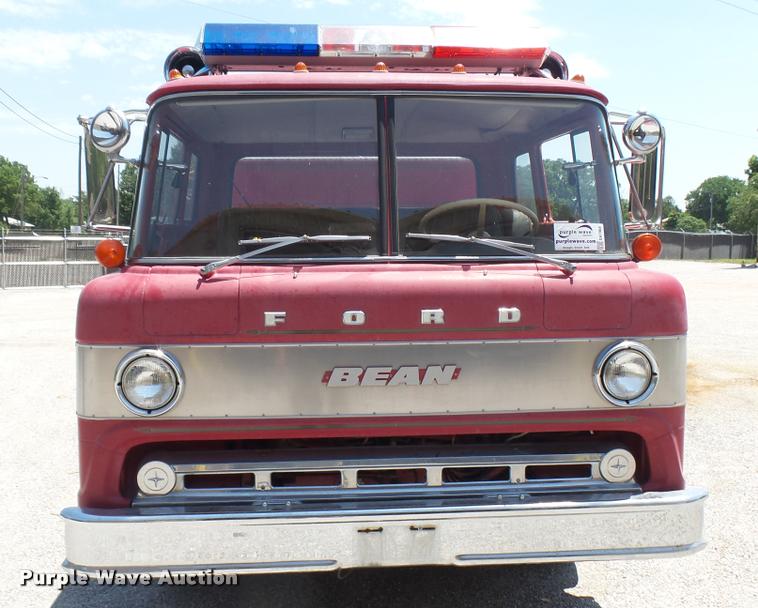 image for item DA7964 1972 Ford Bean fire truck
