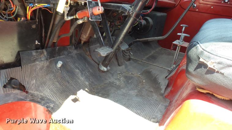 image for item DA7964 1972 Ford Bean fire truck