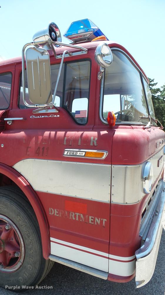 image for item DA7964 1972 Ford Bean fire truck
