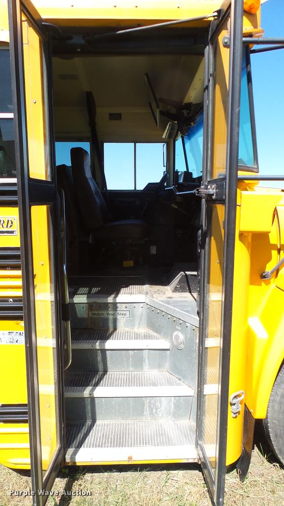 image for item DA7967 1998 Chevrolet Blue Bird school bus