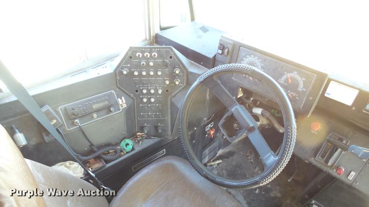 image for item DA7967 1998 Chevrolet Blue Bird school bus