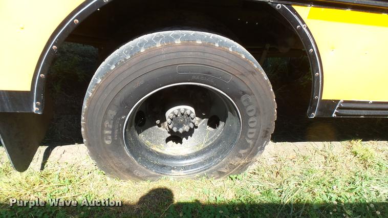image for item DA7967 1998 Chevrolet Blue Bird school bus