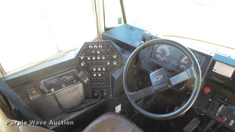 image for item DA7968 1997 Chevrolet Blue Bird school bus