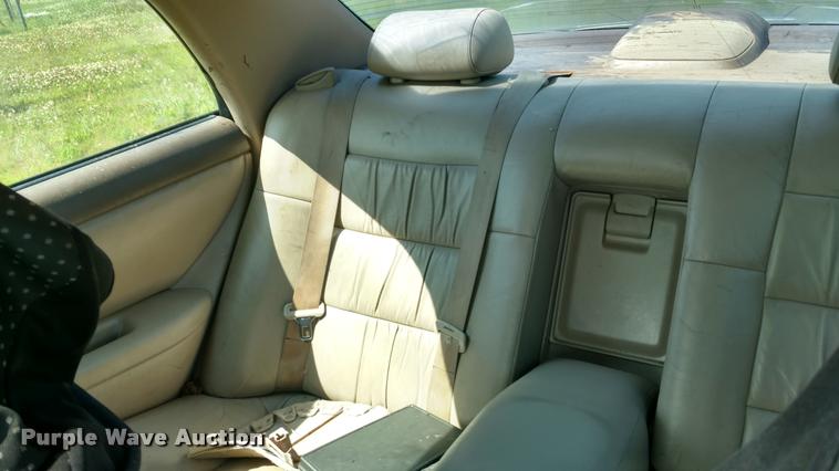 image for item DB0990 1997 Lexus ES 300