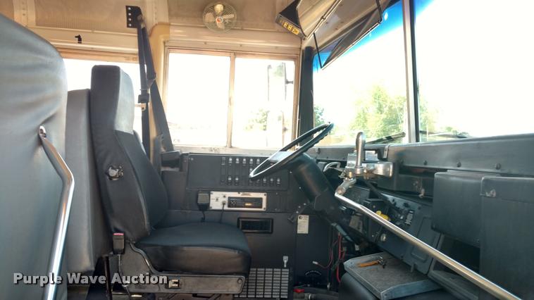 image for item DB0994 1999 International 3800 school bus