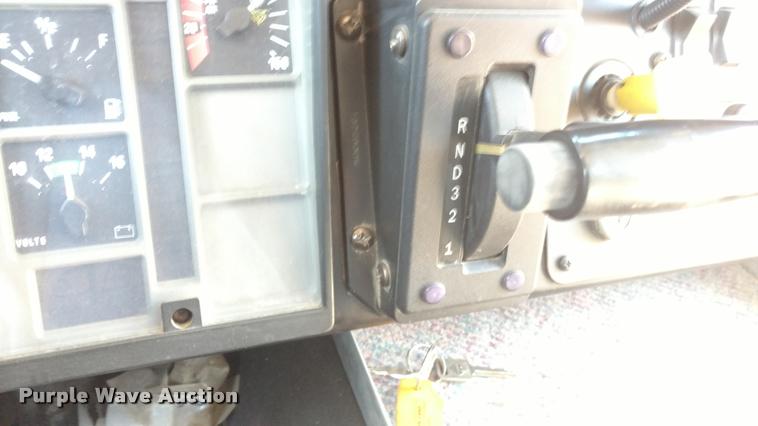 image for item DB0994 1999 International 3800 school bus