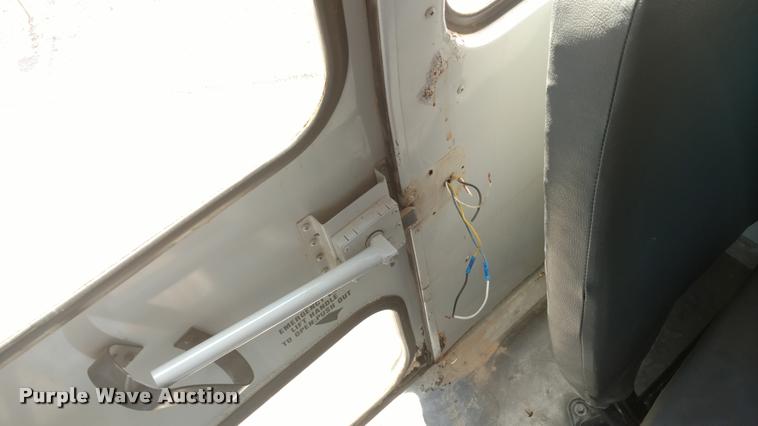 image for item DB0994 1999 International 3800 school bus