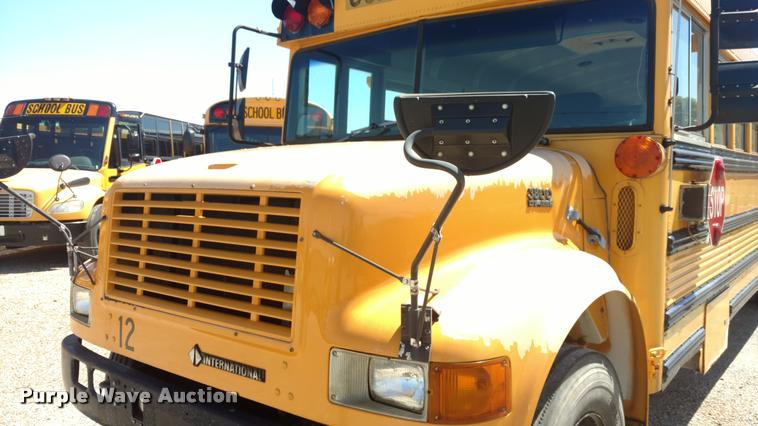 image for item DB0994 1999 International 3800 school bus