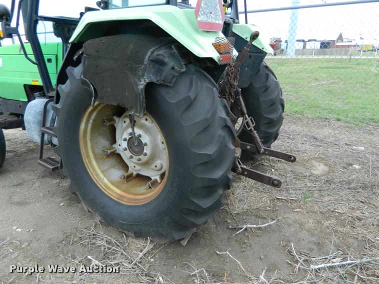 image for item DB1002 1987 Deutz D1070-S tractor