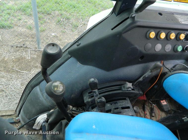 image for item DB1002 1987 Deutz D1070-S tractor