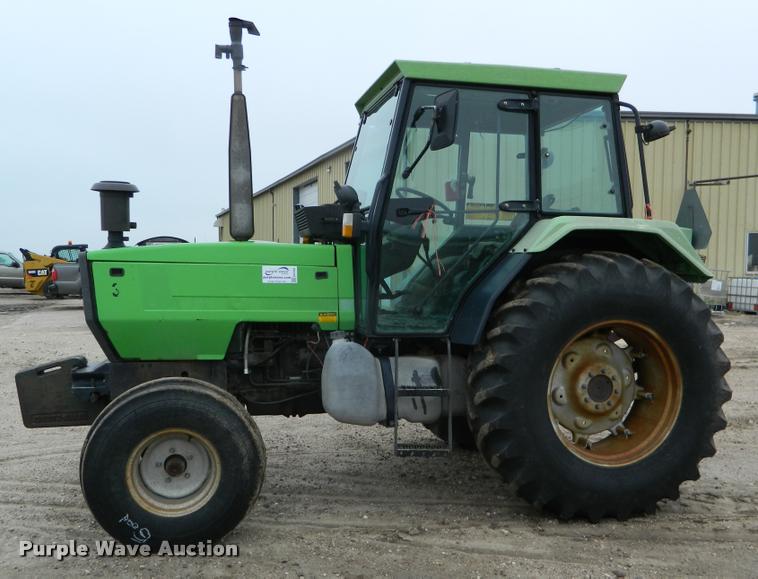 image for item DB1004 1987 Deutz D1070-S tractor