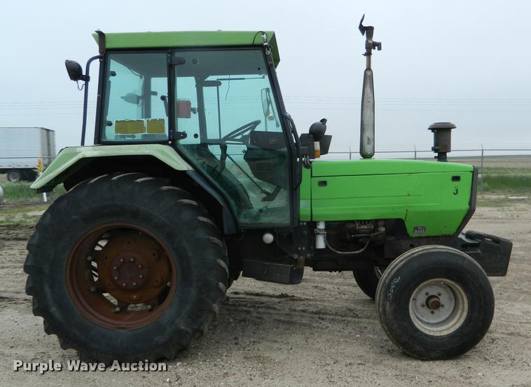 image for item DB1004 1987 Deutz D1070-S tractor