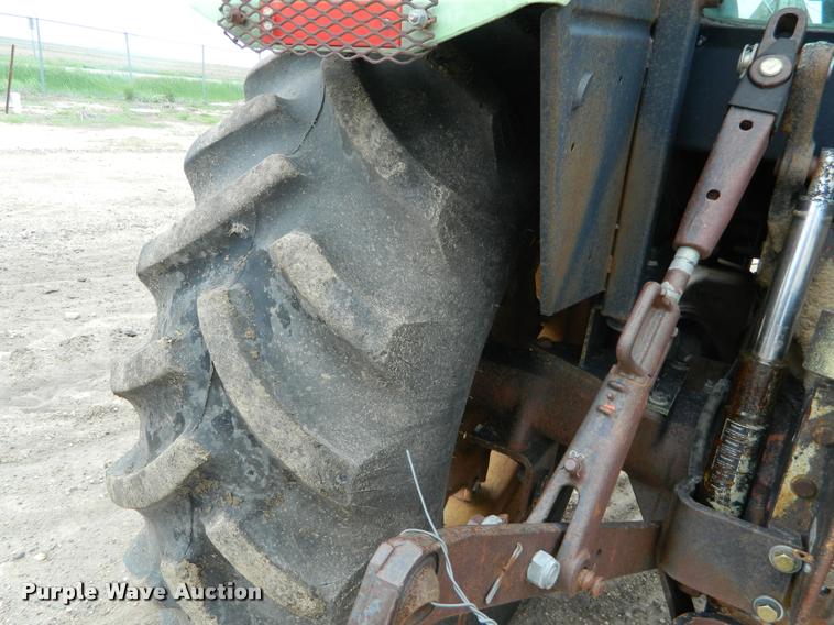 image for item DB1004 1987 Deutz D1070-S tractor