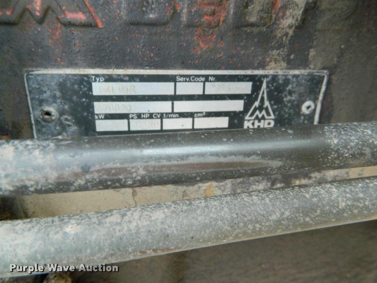 image for item DB1004 1987 Deutz D1070-S tractor