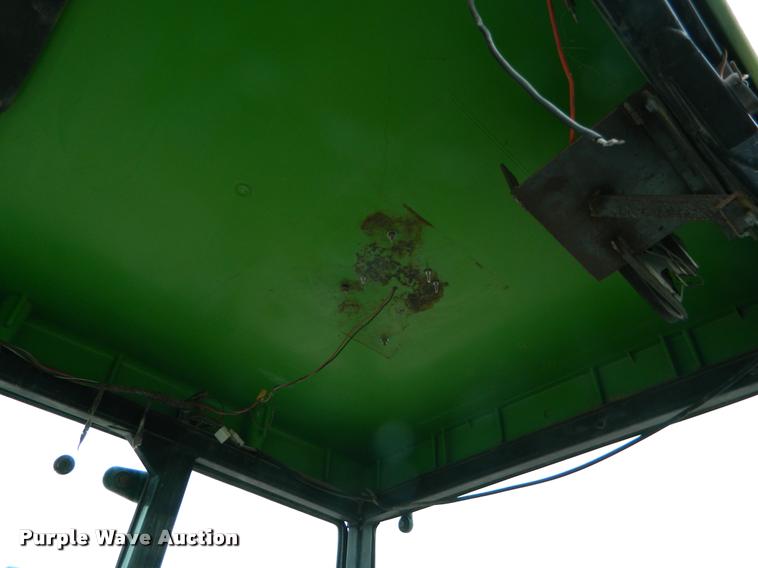 image for item DB1004 1987 Deutz D1070-S tractor