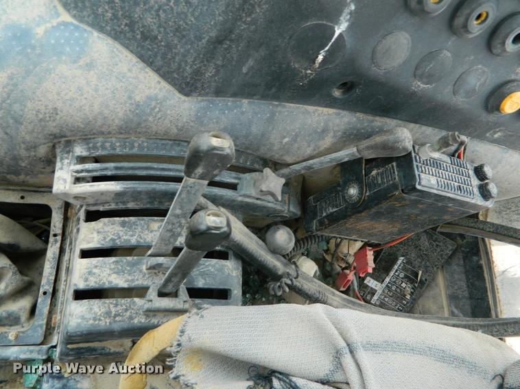 image for item DB1004 1987 Deutz D1070-S tractor