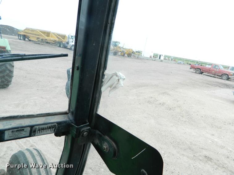 image for item DB1004 1987 Deutz D1070-S tractor