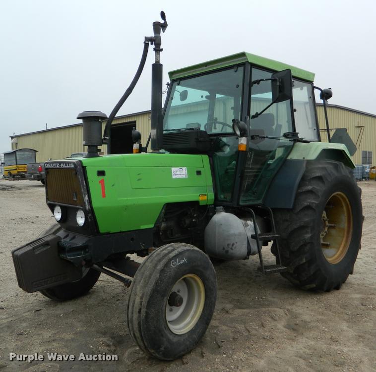 image for item DB1005 1987 Deutz D1070-S tractor