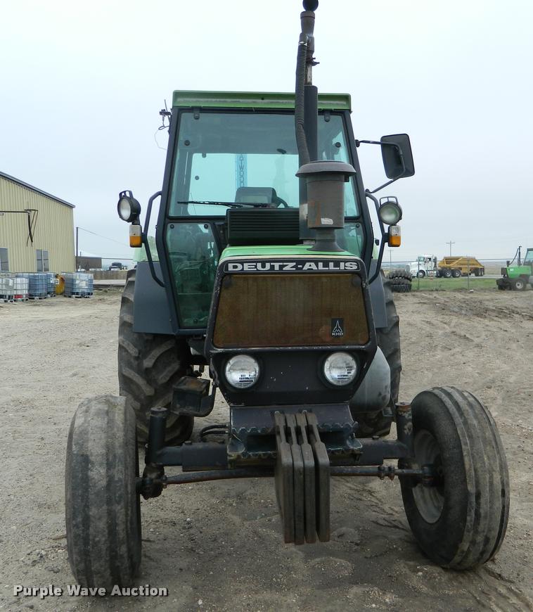 image for item DB1005 1987 Deutz D1070-S tractor