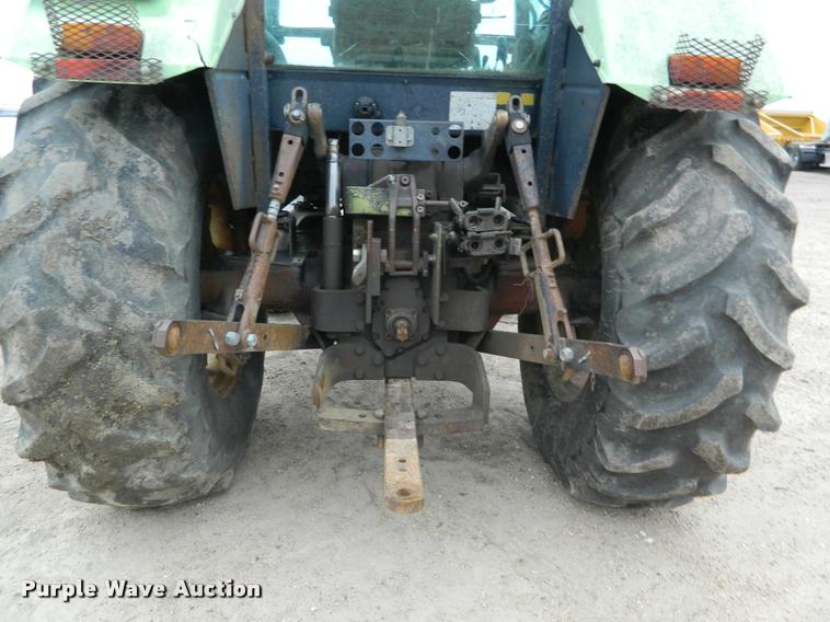 image for item DB1005 1987 Deutz D1070-S tractor