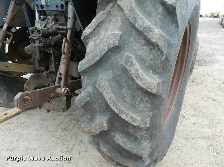 image for item DB1005 1987 Deutz D1070-S tractor