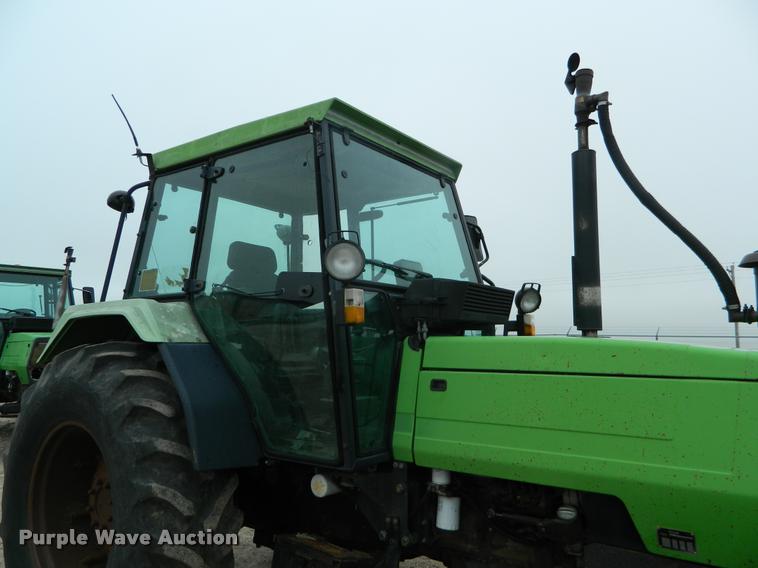 image for item DB1005 1987 Deutz D1070-S tractor
