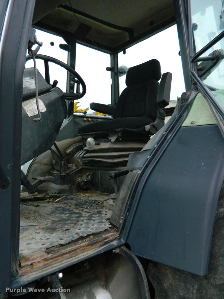 image for item DB1005 1987 Deutz D1070-S tractor