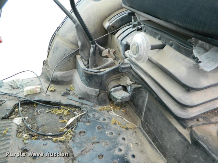 image for item DB1005 1987 Deutz D1070-S tractor