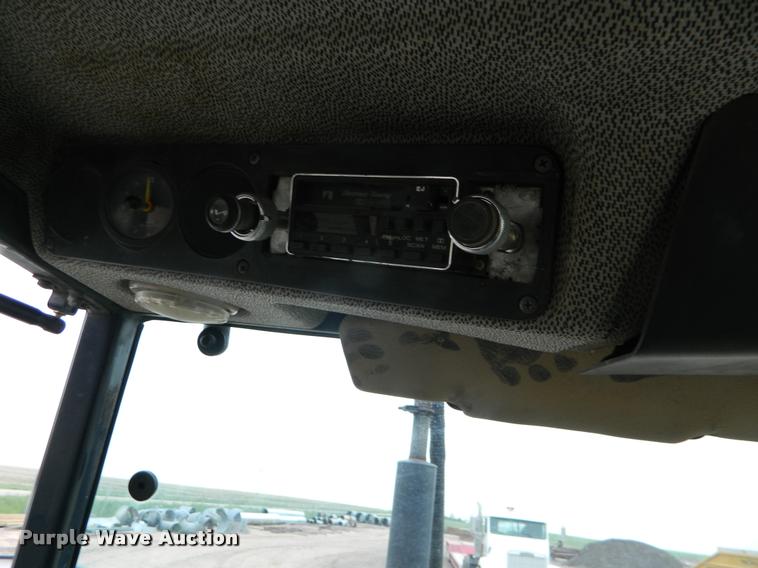 image for item DB1005 1987 Deutz D1070-S tractor