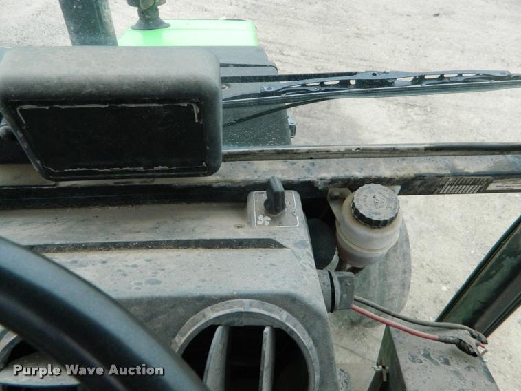 image for item DB1005 1987 Deutz D1070-S tractor