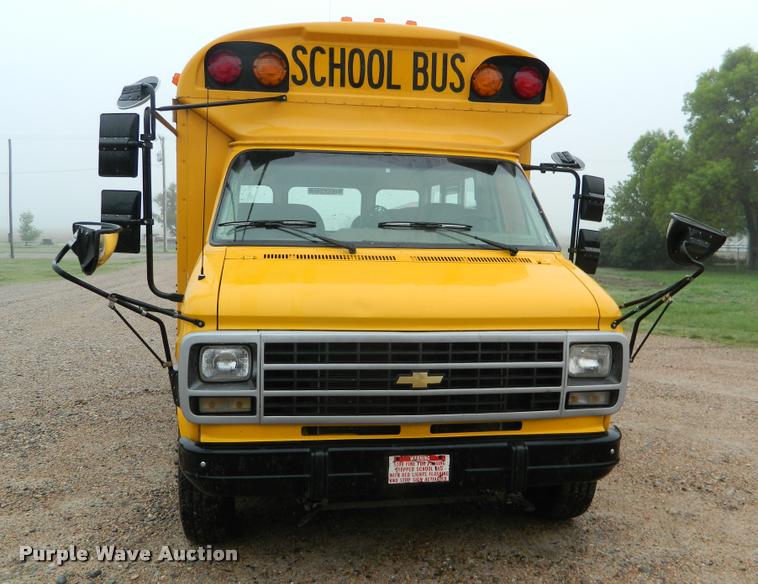 image for item DB1006 1995 Chevrolet G30 school bus
