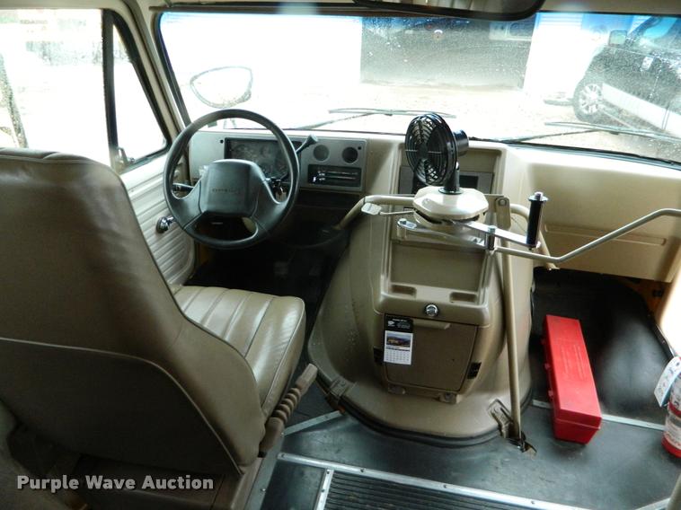 image for item DB1006 1995 Chevrolet G30 school bus