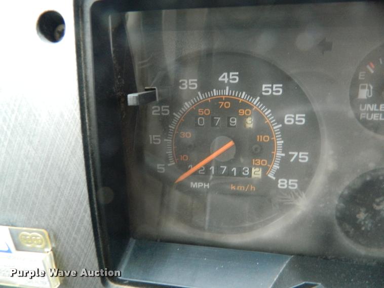 image for item DB1006 1995 Chevrolet G30 school bus