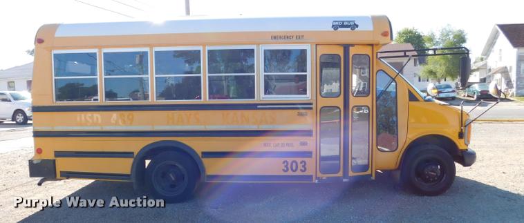 image for item DB1007 2002 GMC Savana G3500 Cargo school bus