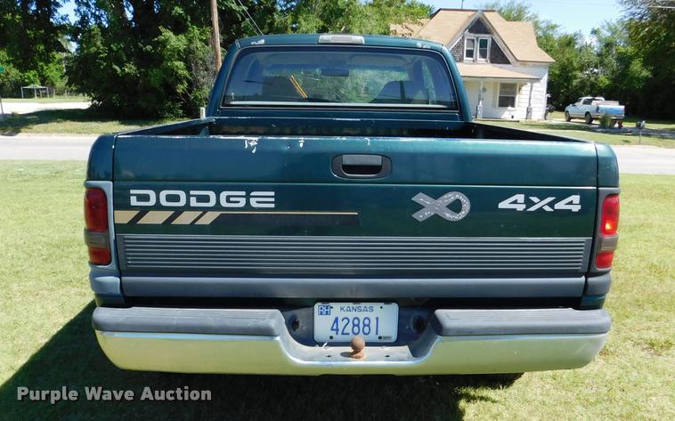 image for item DB1008 2001 Dodge Ram 1500 Club Cab pickup truck