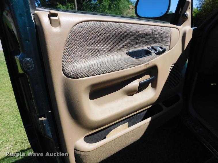 image for item DB1008 2001 Dodge Ram 1500 Club Cab pickup truck