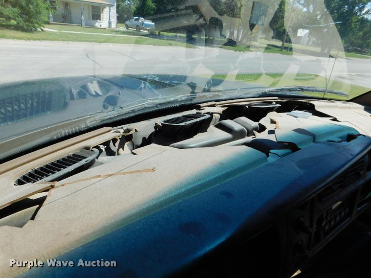 image for item DB1008 2001 Dodge Ram 1500 Club Cab pickup truck