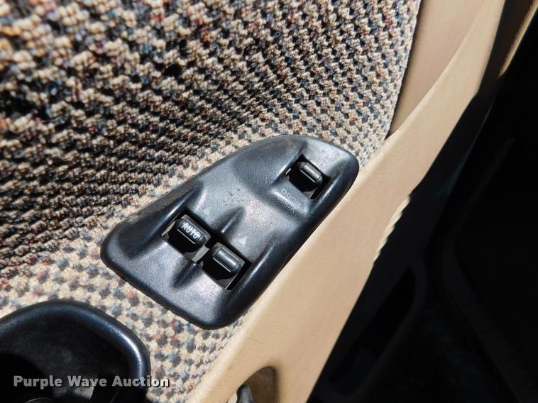 image for item DB1008 2001 Dodge Ram 1500 Club Cab pickup truck