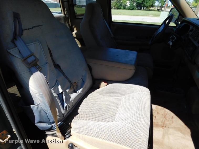 image for item DB1008 2001 Dodge Ram 1500 Club Cab pickup truck