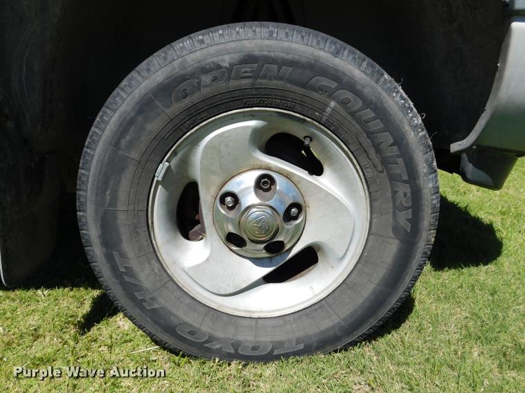 image for item DB1008 2001 Dodge Ram 1500 Club Cab pickup truck