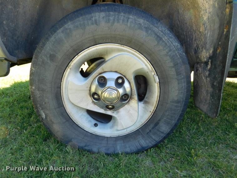 image for item DB1008 2001 Dodge Ram 1500 Club Cab pickup truck