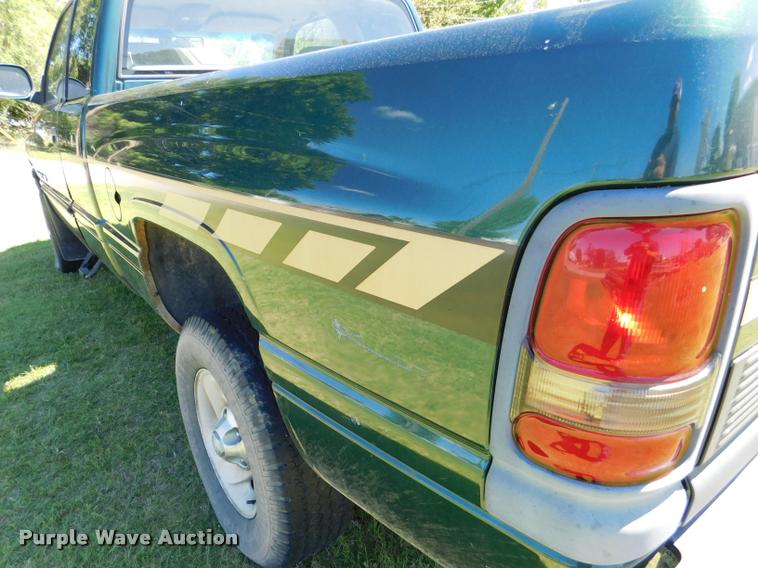 image for item DB1008 2001 Dodge Ram 1500 Club Cab pickup truck