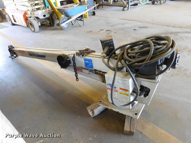 image for item DB1009 Auto crane