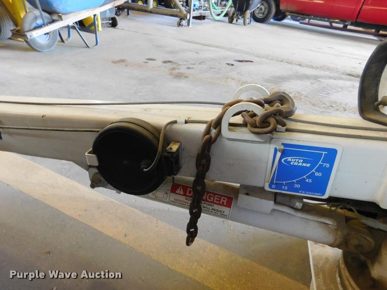 image for item DB1009 Auto crane