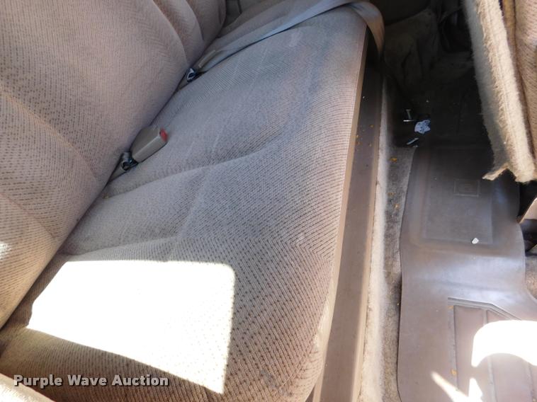 image for item DB1020 1995 Chevrolet Suburban C1500 SUV